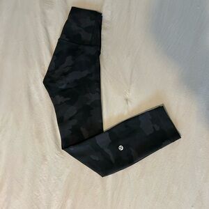 lululemon athletica Black camo Leggings (Wunder Train 23”)